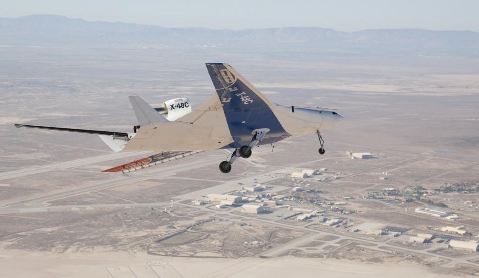 翼身融合新生代 美X-48C有望成无人战机