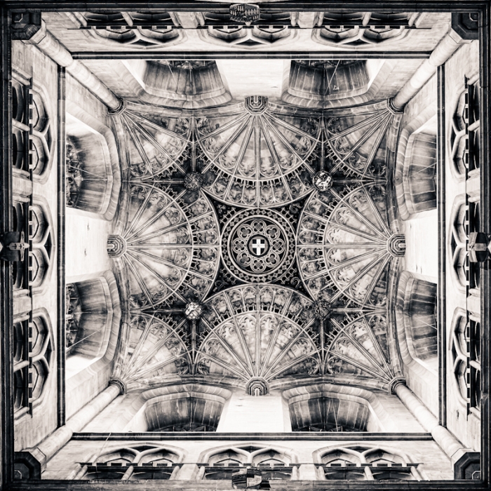 业余组 建筑类：John Eaton – “English Medieval Cathedrals”