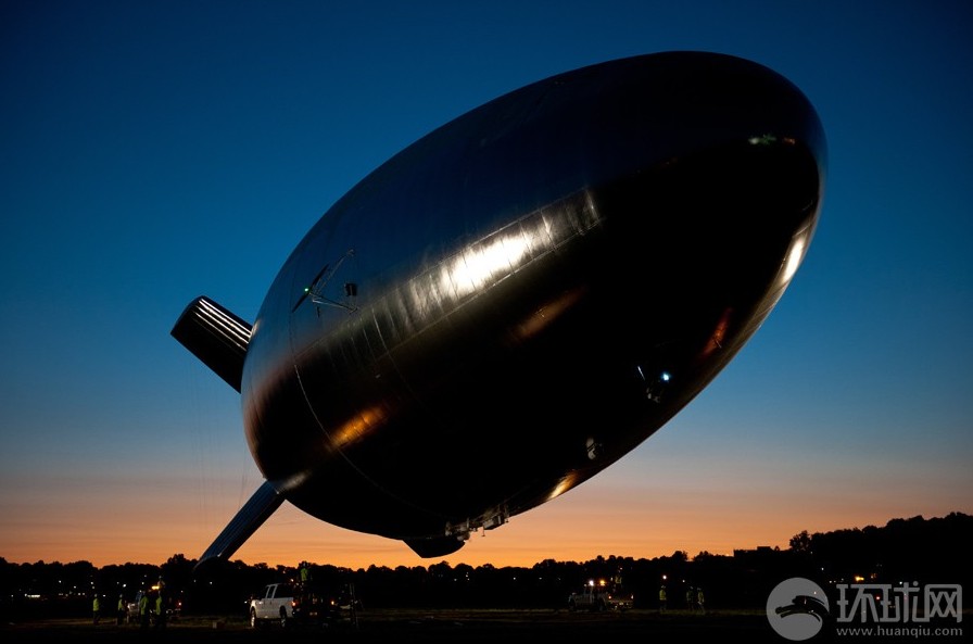 美测试新型氦气飞艇