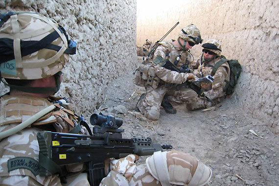 资料图:在阿富汗参加作战行动的英军官兵