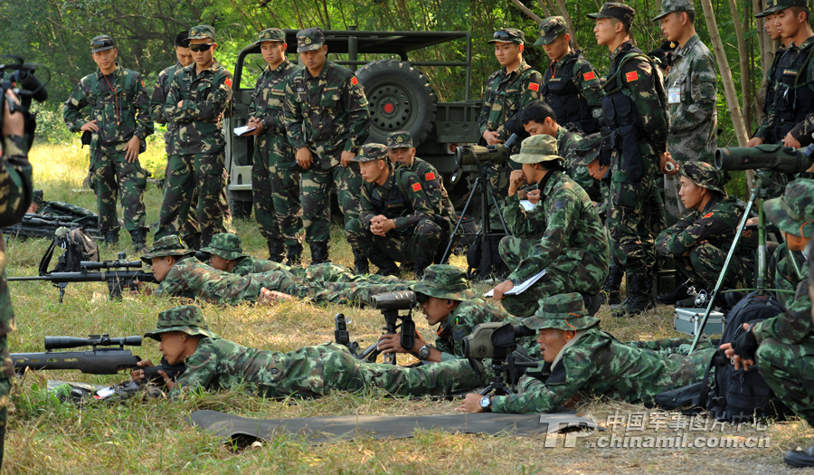 "突击—2013"中泰陆军特种部队反恐联训圆满落幕