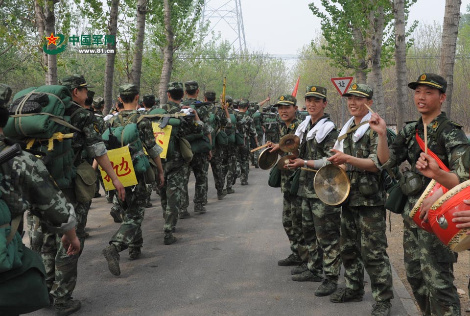 武警北京指挥学院宣传鼓动鼓舞官兵士气