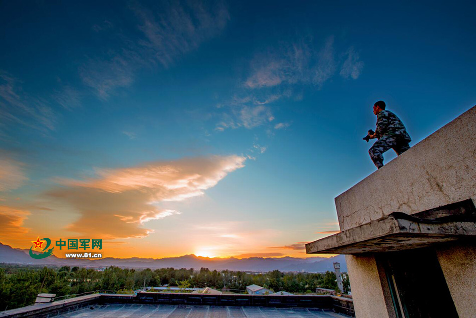 军营"辣"么美 带你来看看 - 中国军网