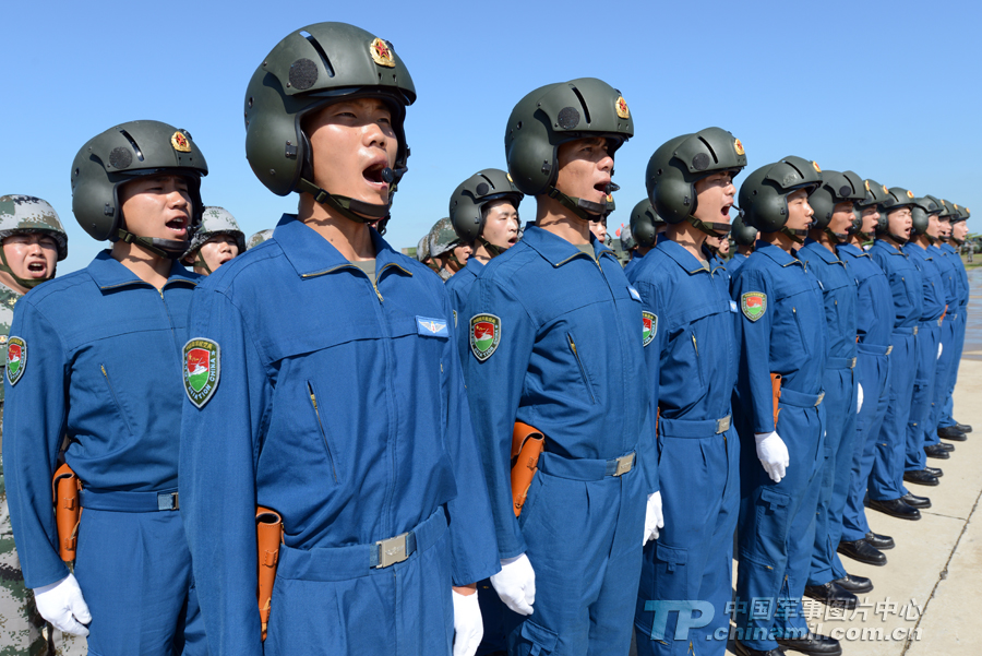 中国空军陆战队服装图片